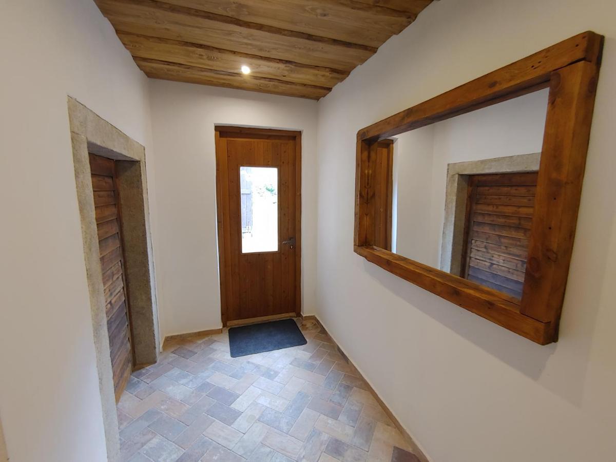 U Mikesu Apartment Vyssi Brod Luaran gambar